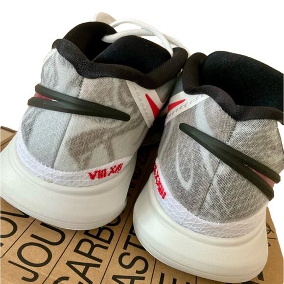 Nike Men\'s Kyrie 8 Basketball White University Red/Black Size 7.5 NEW NIB main image 4